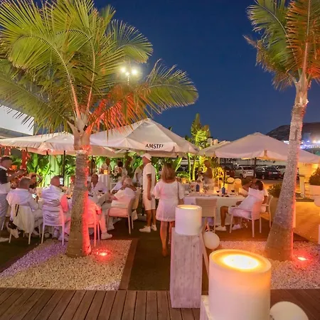 El Patio 아파트